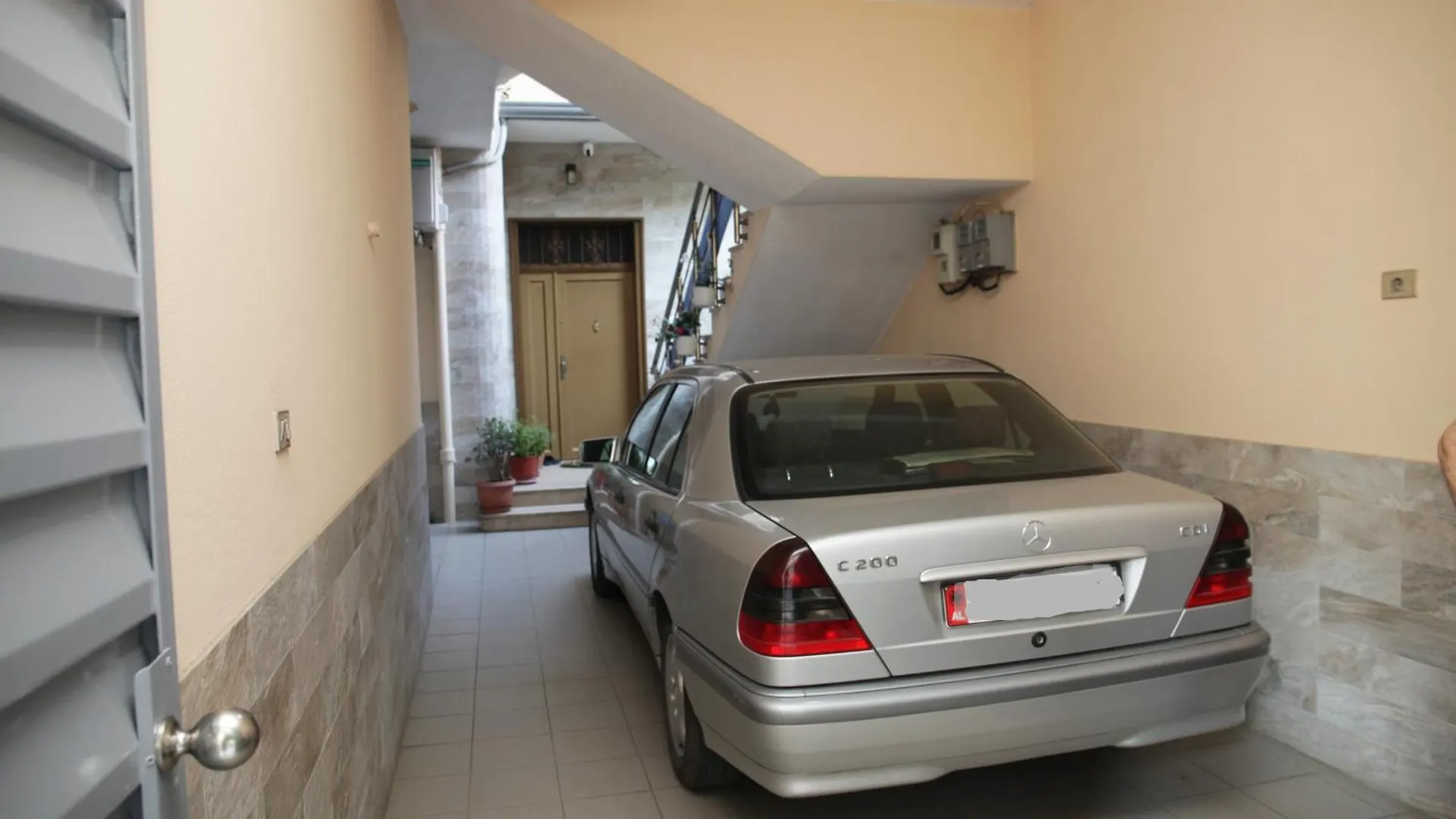 Cozy 2 Bedroom Apartment 10 Min Walk To Center Shkodër
