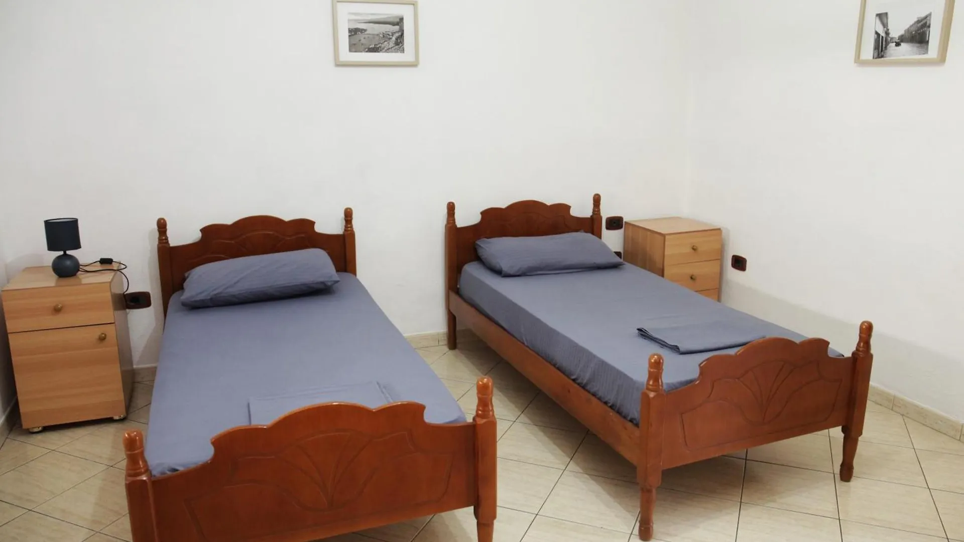 Cozy 2 Bedroom Apartment 10 Min Walk To Center Shkodër 0*,  Arnavutluk