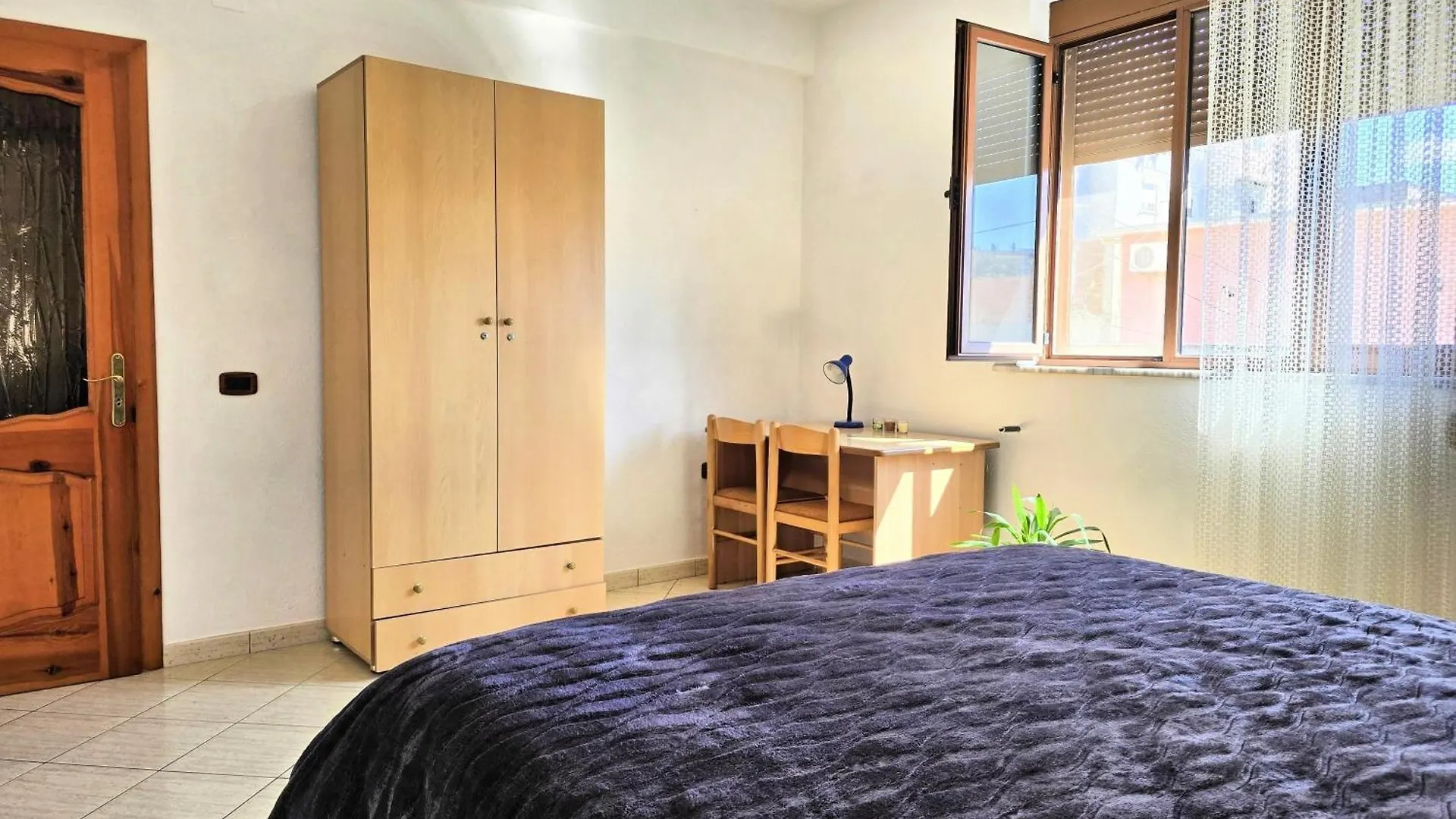 Cozy 2 Bedroom Apartment 10 Min Walk To Center Shkodër 0*,